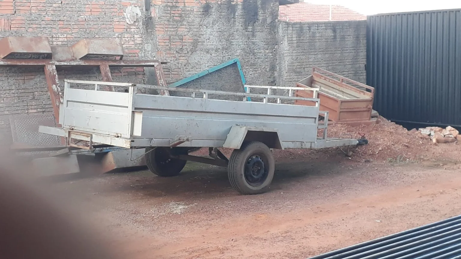 Carretinha aberta, referência visual